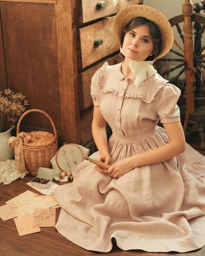 Phối đồ cùng áo Peasant Blouse – Nét cổ điển từ đồng quê 