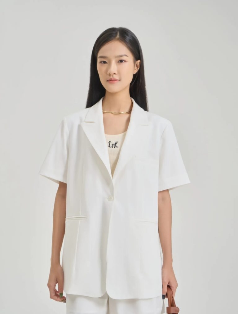 13 cách phối áo Blazer với quần Jean Sành Điệu