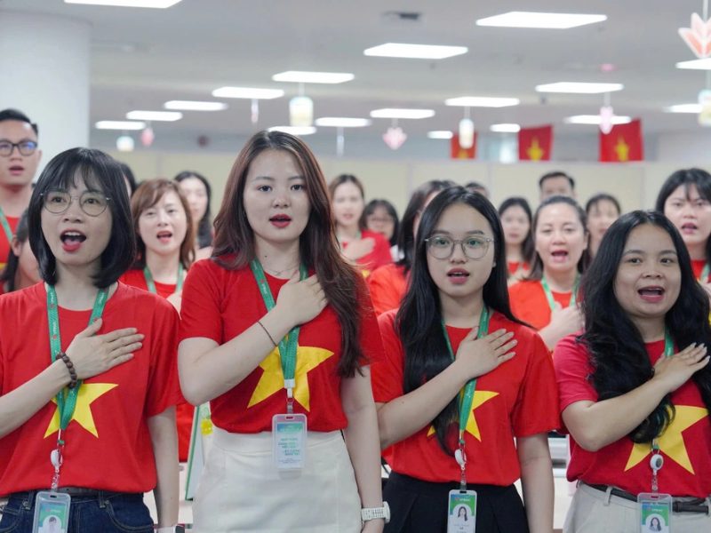 áo cờ đỏ sao vàng ở đà nẵng