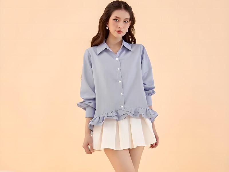 chân váy trắng ngắn phối với áo gì