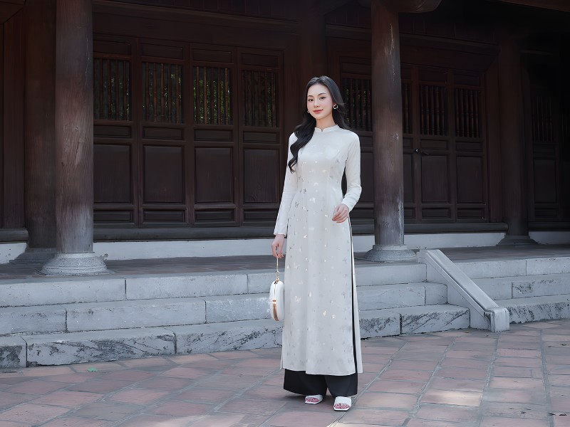 áo dài trắng quần lụa đen
