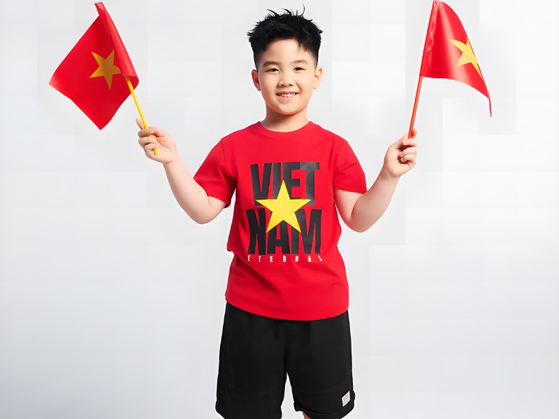 áo cờ đỏ sao vàng cho trẻ em