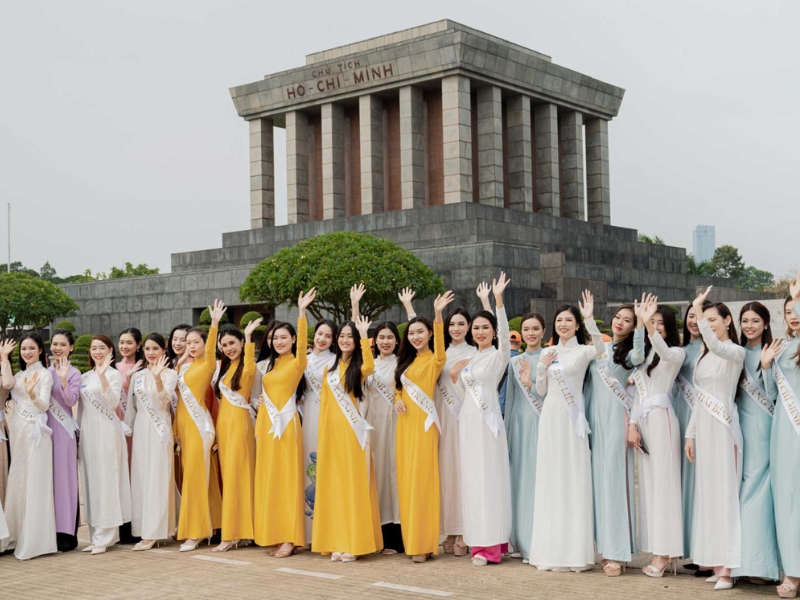Áo dài truyền thống