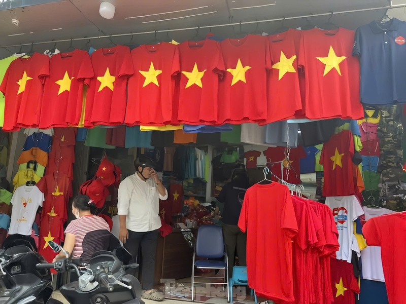 mua áo cờ đỏ sao vàng ở tphcm áo cờ đỏ sao vàng hcm
