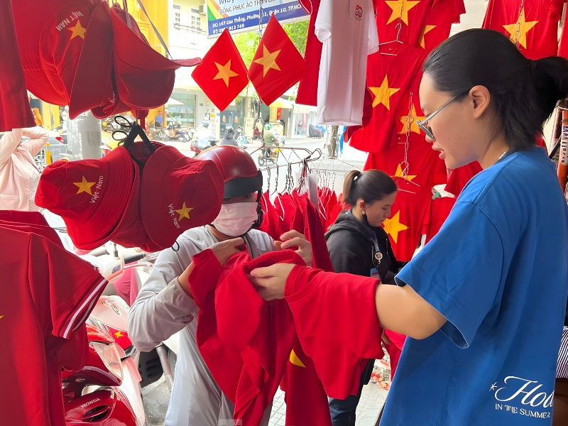 áo cờ đỏ sao vàng trẻ em hà nội