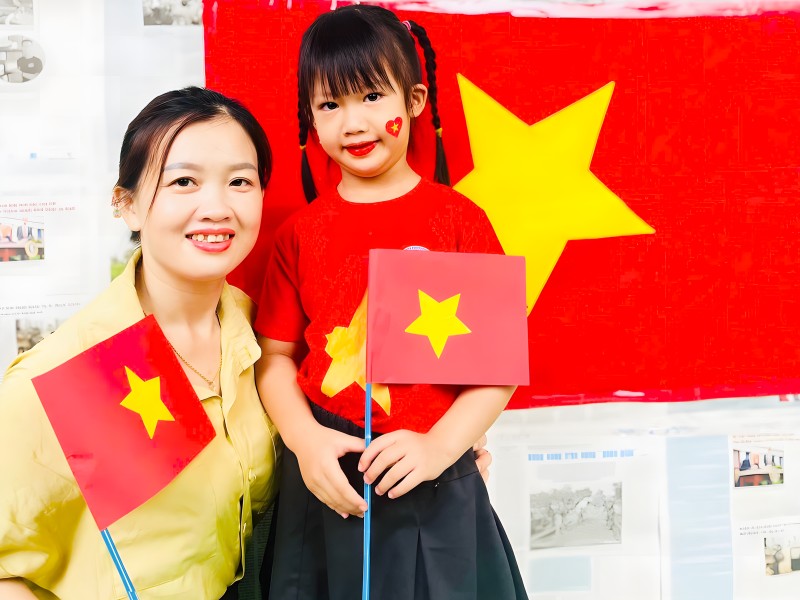 áo cờ đỏ sao vàng trẻ em