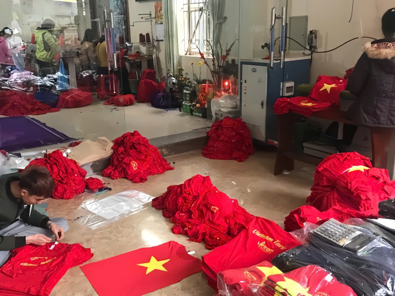 mua áo cờ đỏ sao vàng ở tphcm áo cờ đỏ sao vàng bán ở đâu tphcm