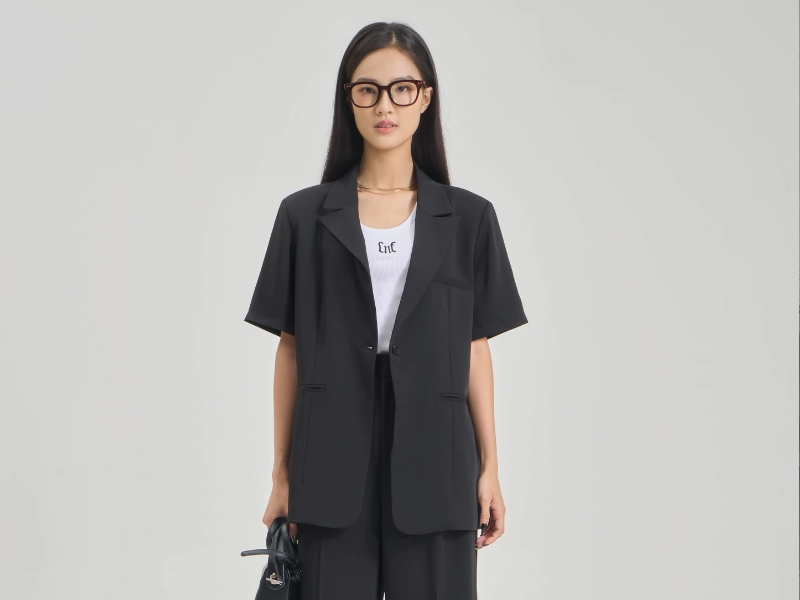kiểu áo mặc bên trong áo vest nữ