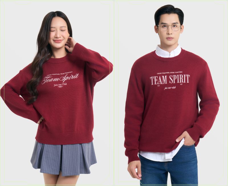 da olive mặc màu đỏ rượu vang
