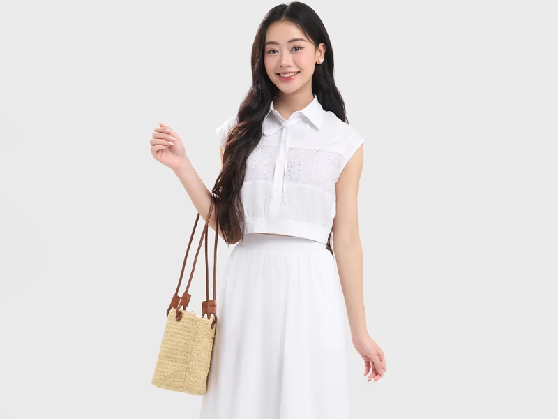 phối áo sơ mi đi biển nữ
