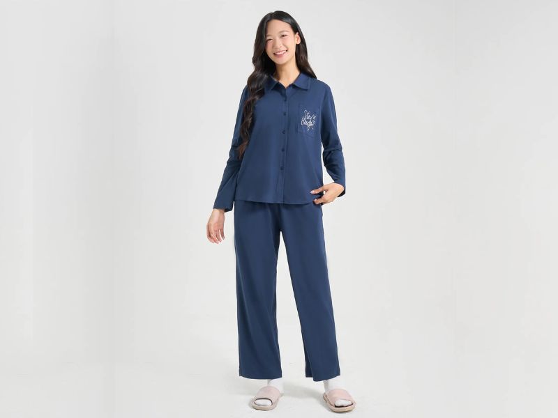 những bộ đồ mặc nhà thanh lịch tuổi trung niên những bộ đồ mặc nhà thanh lịch tuổi trung niên