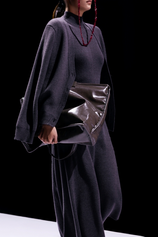 canifa ra mắt bộ sưu tập timeless bonding tại vietnam international fashion week 2025