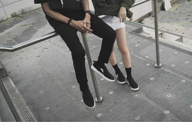 phối giày đôi với người yêu