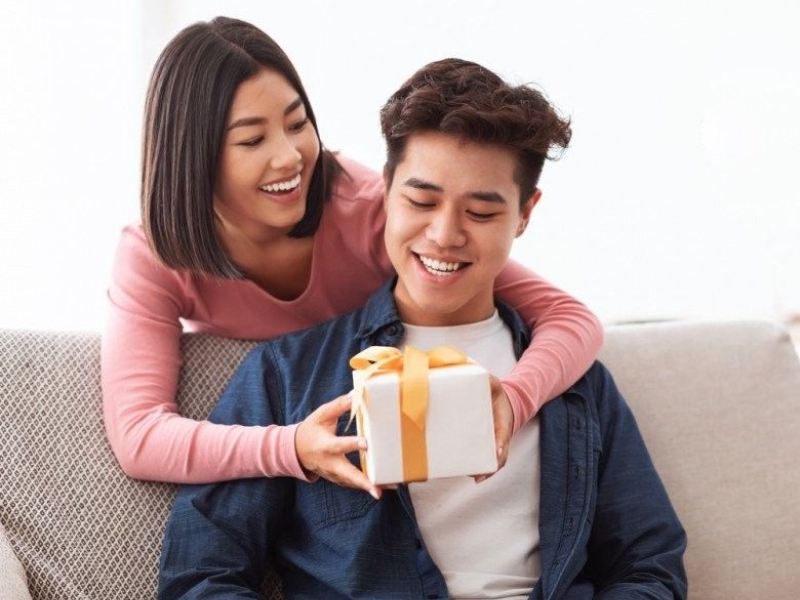 quà valentine cho nam