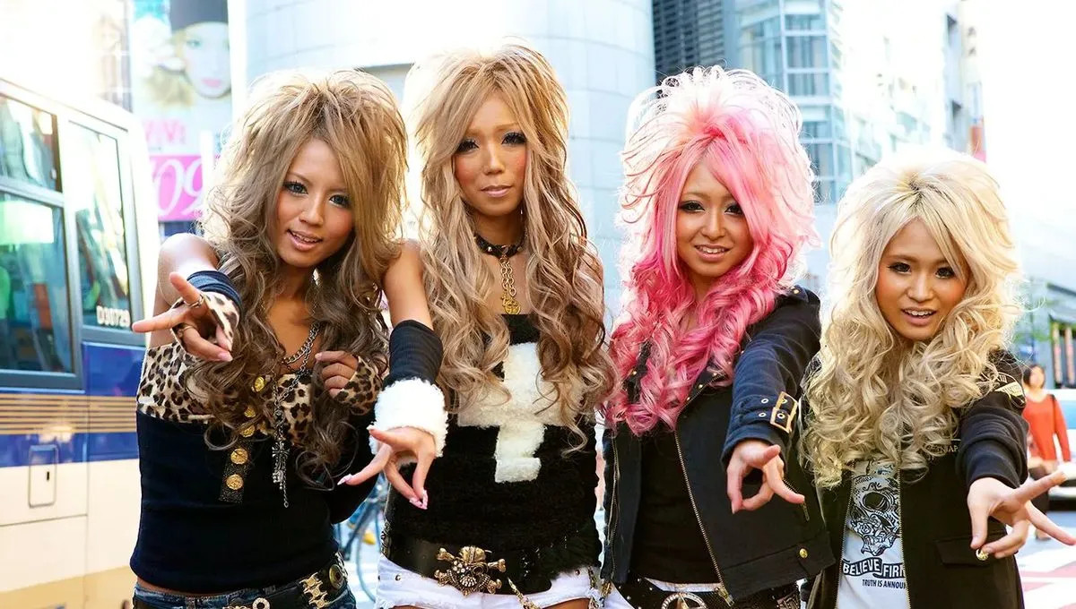 Nguồn gốc và ý nghĩa sâu xa của phong cách Gyaru