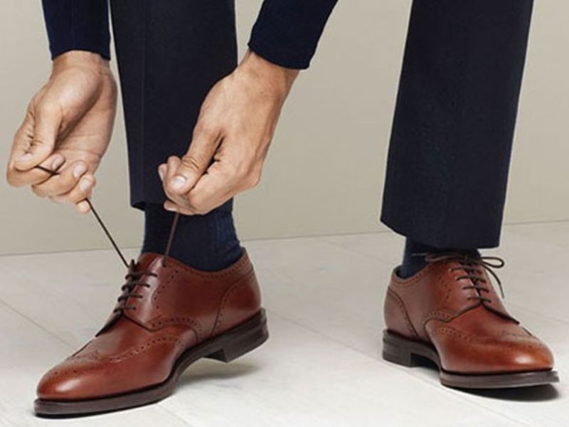 tất đi giày tây