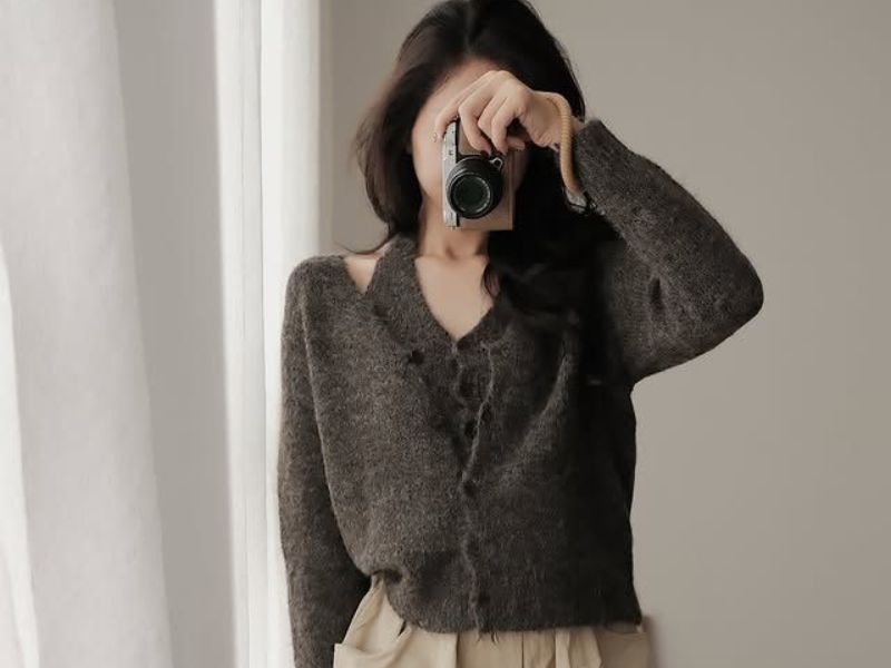 áo len cổ yếm
