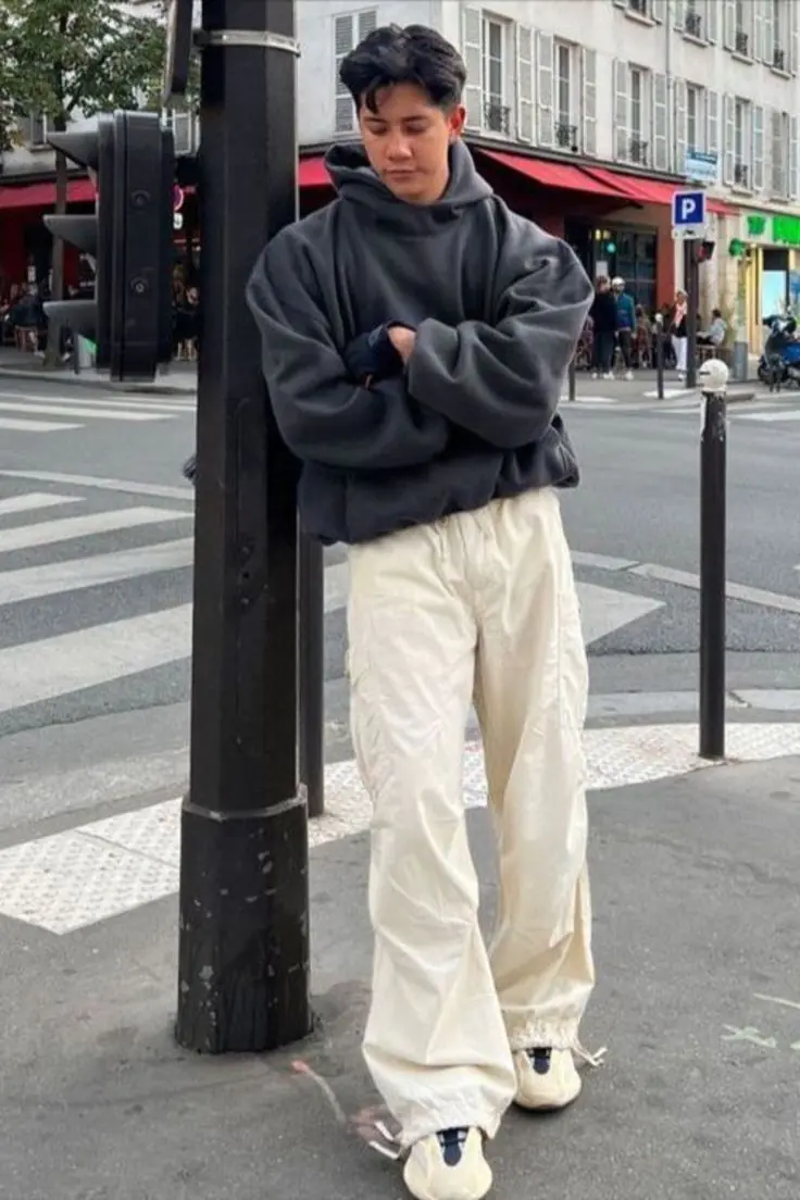 Mặc quần baggy nên mang giày gì?