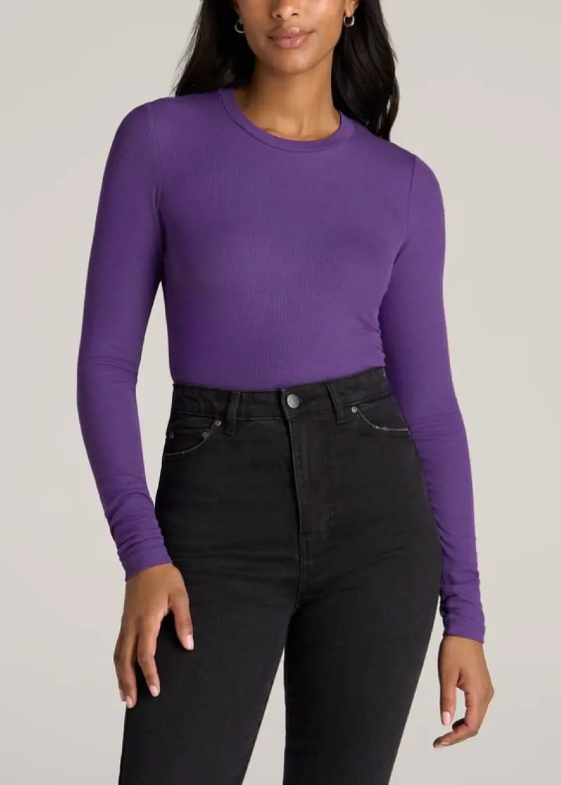 Áo Tím Với Quần Skinny Đen