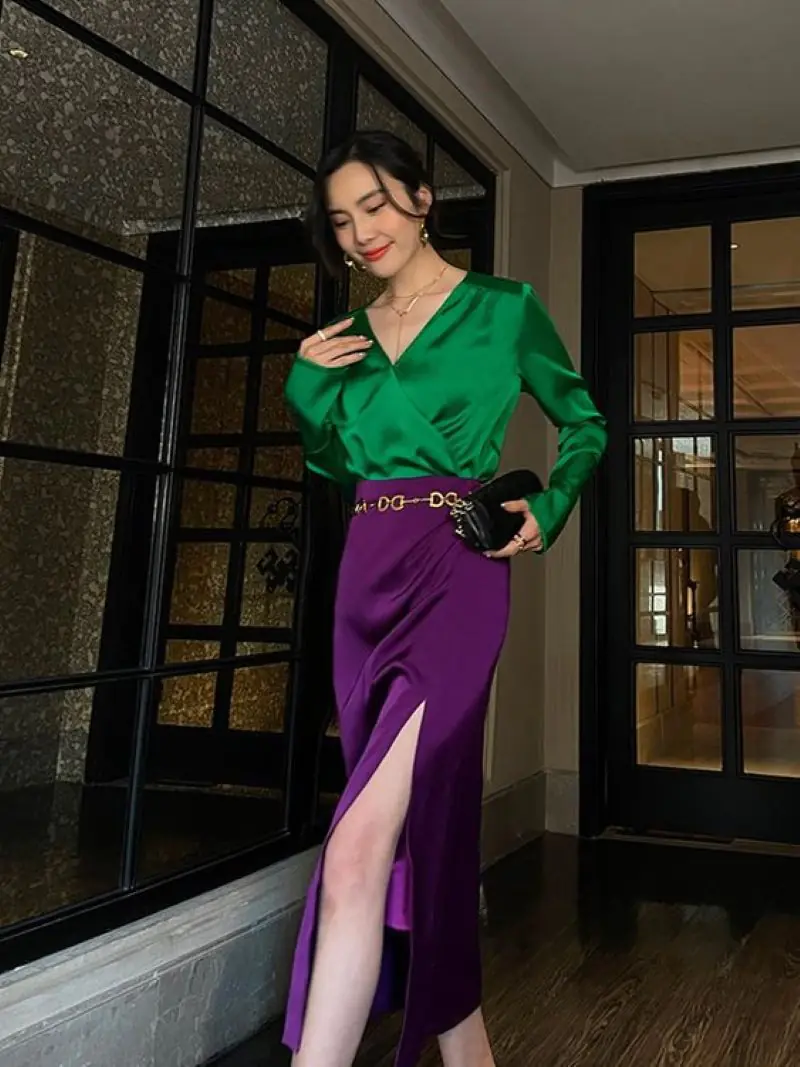 Màu xanh lá cây kết hợp với màu tím