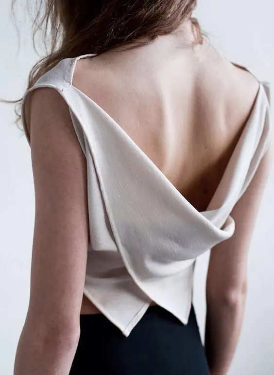các kiểu áo hở lưng đẹp