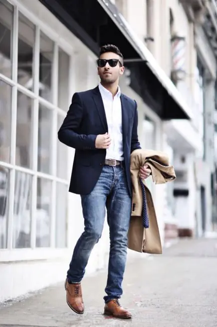 mặc áo sơ mi trắng với áo blazer