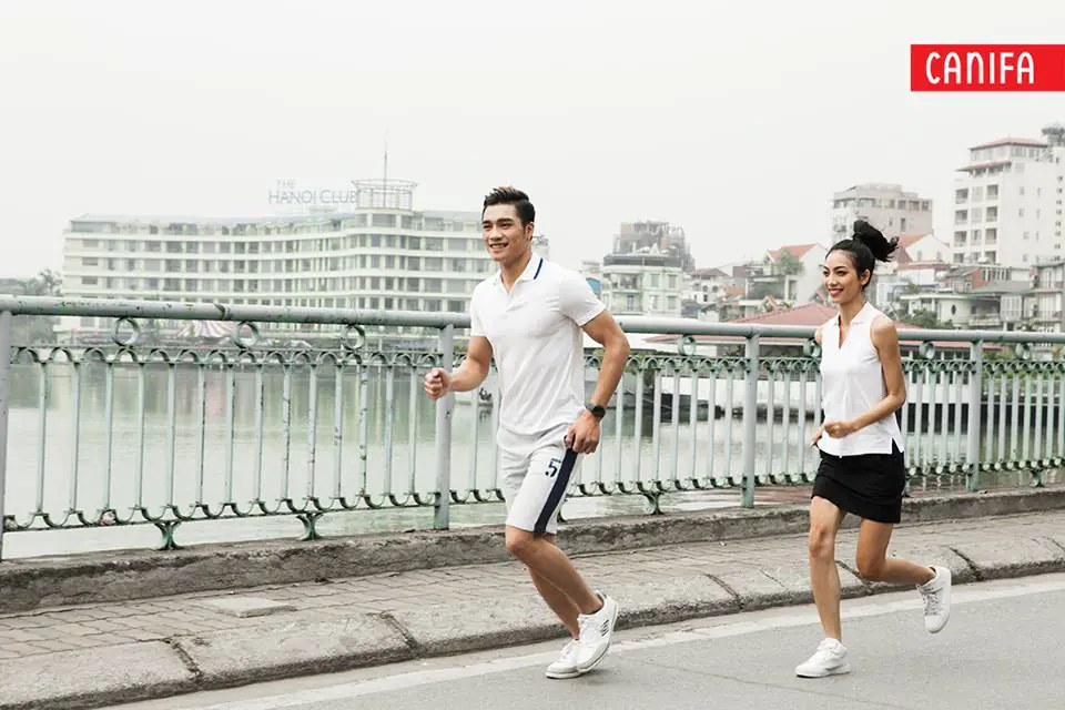 Cách giặt và làm quần áo khô nhanh trong ngày mưa ẩm/trời nồm
