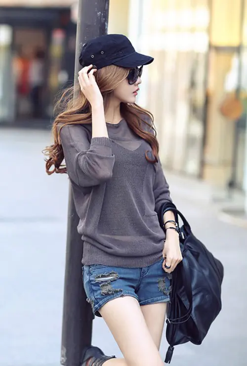 Kết hợp áo cánh dơi cùng quần shorts
