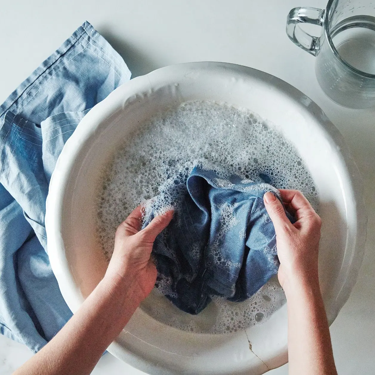 Cách giặt là và bảo quản quần áo vải lanh ( linen )