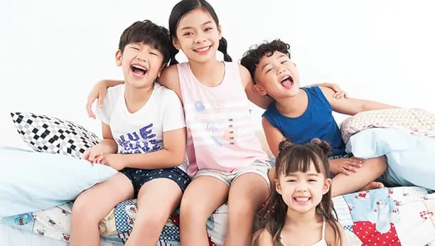 Cách phối bộ đồ mặc nhà cho bé