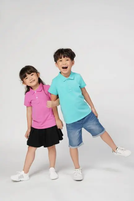 trang phục cho bé tới trường